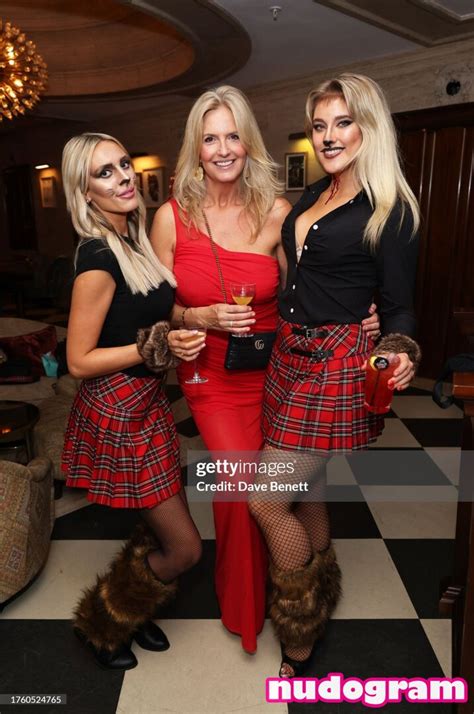 Penny Lancaster nude pictures, onlyfans leaks, playboy photos,。